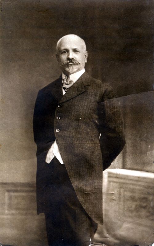 File:Fransisco Ferrer Guardia.jpg