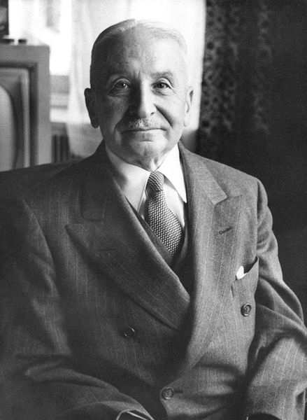 File:Ludwig von Mises.jpg